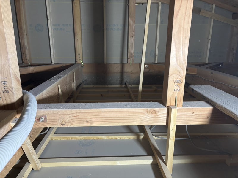 天井断熱工事はセルロースファイバーを使用(静岡市葵区)