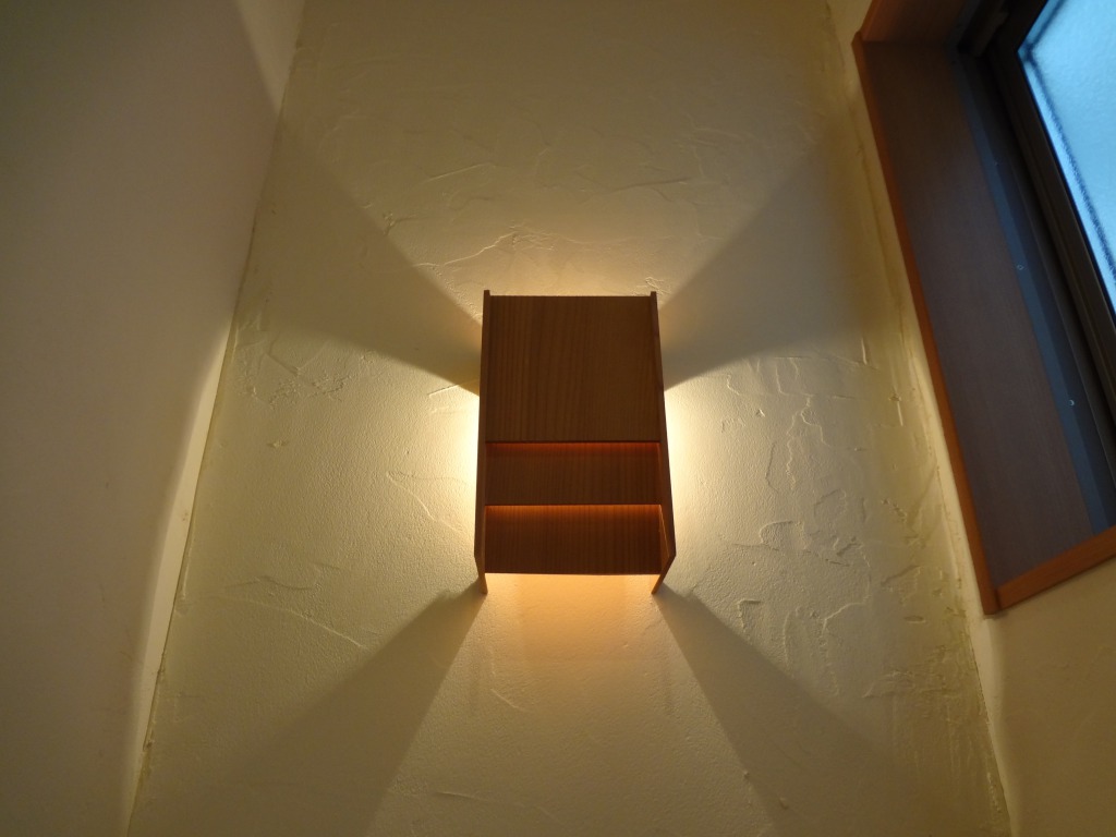 家族の絆を紡ぐ注文住宅：書道と和の趣が調和する家