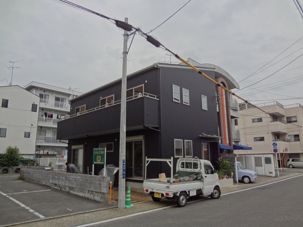 家族の絆を紡ぐ注文住宅：書道と和の趣が調和する家